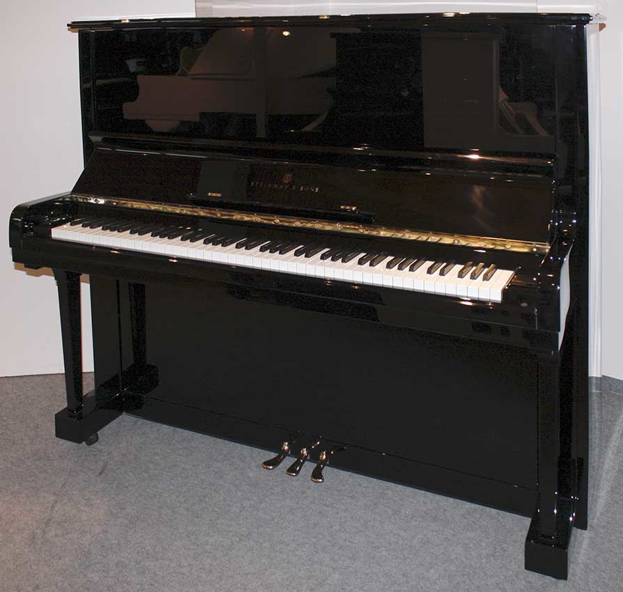 Klavier Steinway & Sons R-137, schwarz poliert , neuwertig restauriert, 5 Jahre Garantie
