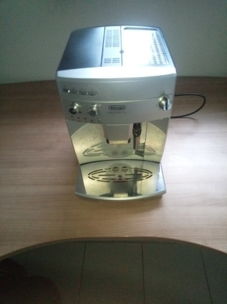 Kaffeevollautomat: De Longhi   Neuwertig 