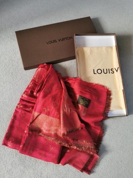 Louis Vuitton Tuch Monogram Shine Scarf Schal Rot
