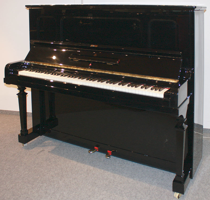 Klavier Steinway & Sons K-132, schwarz poliert, Nr. 240234, 5 Jahre Garantie