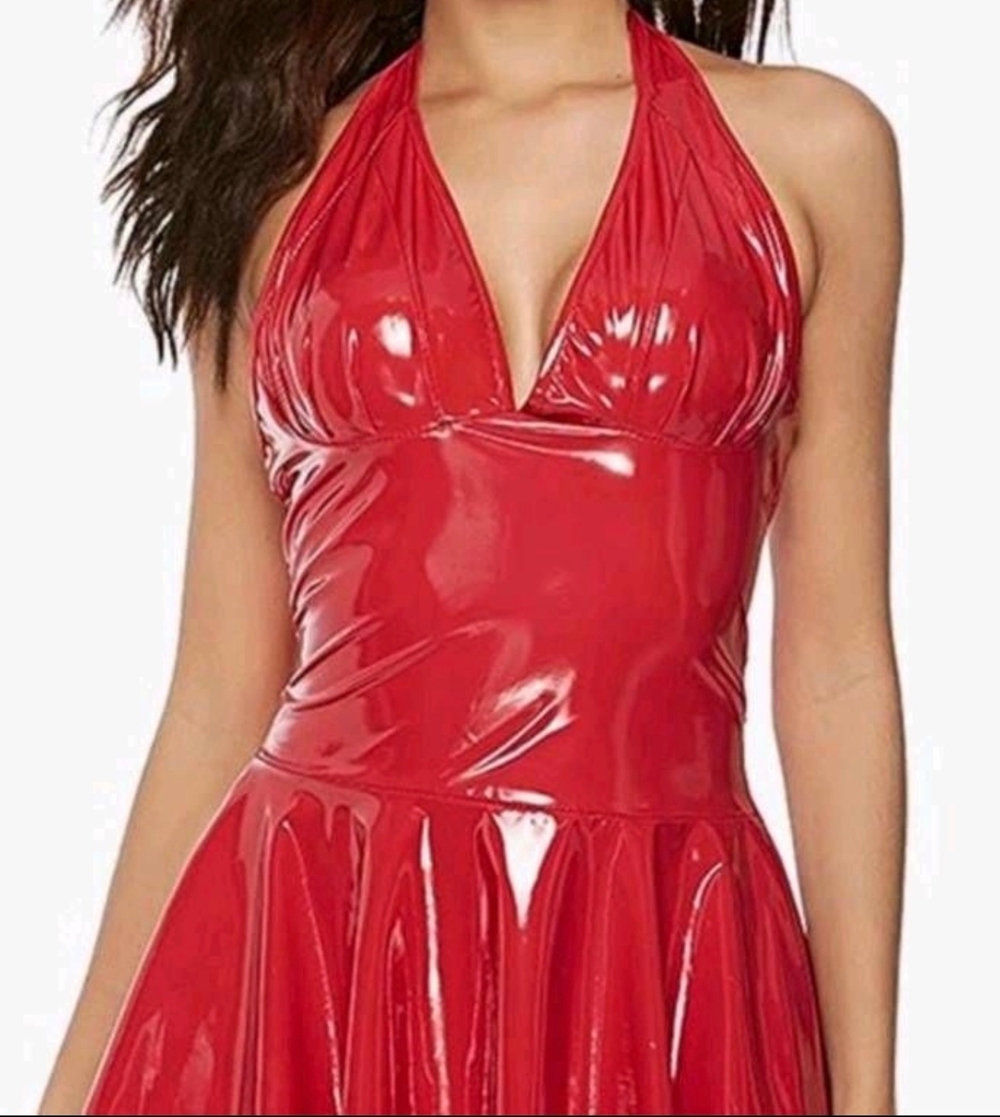 Lack Kleid in Rot für 33 