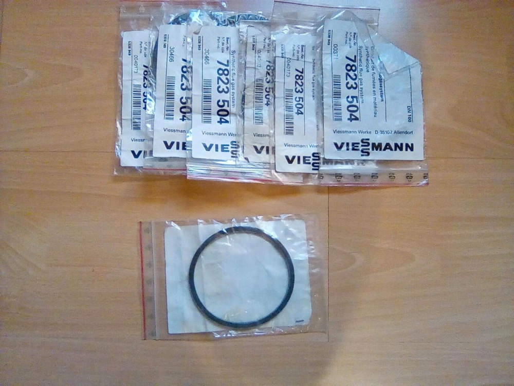 (17) Viessmann Flachdichtung DN100 7823504