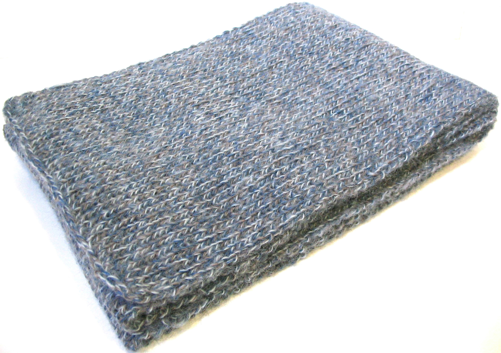 Schal - reine Wolle - taubenblau-grau-natur meliert - gestrickt - Handarbeit - NEU