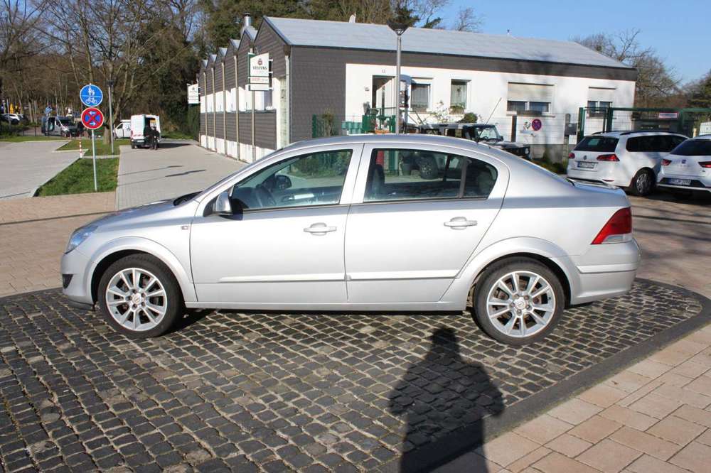 Opel Astra 1.6 Edition/Alu/Klima/1-Hand/85Tkm/Tüv NEU.