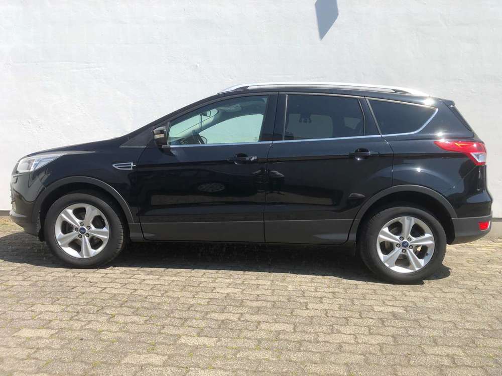 Ford Kuga 1.6 EcoBoost 2x4 Titanium LM+MS/PDC/Keyless Go/CD