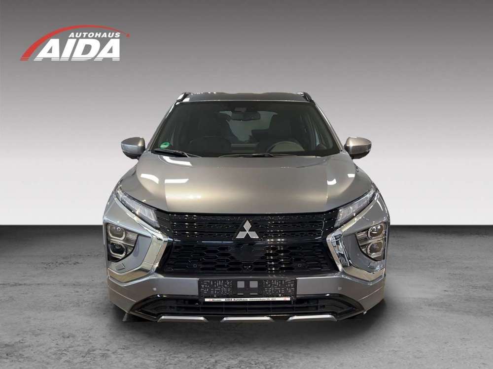 Mitsubishi Eclipse Cross Plus Select Hybrid 4WD AT