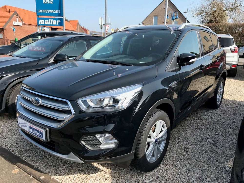 Ford Kuga 1.5 EcoBoost CoolConnect AHK Winter-Pak.