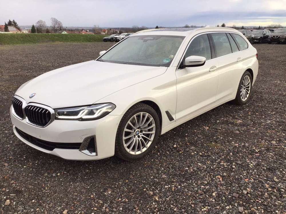 BMW 530 d Touring Luxury Line*UPE 83.790*HeadUp*Pano