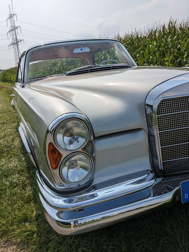 Mercedes-Benz 220 w 111 Coupe  oldtimer