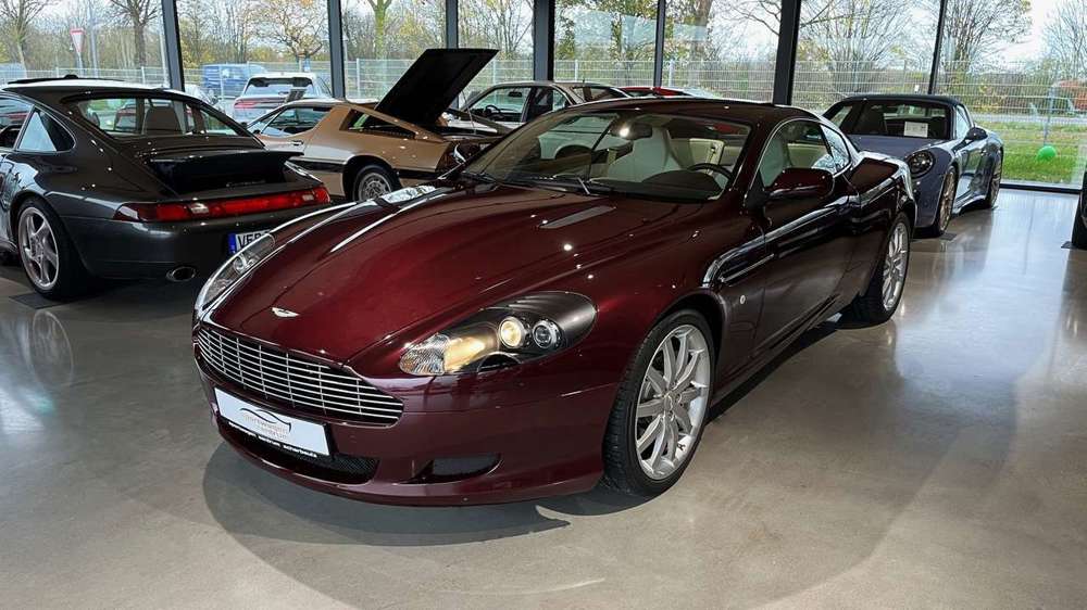 Aston Martin DB9 Coupe Touchtronic V12, 3900km, 1. Hand