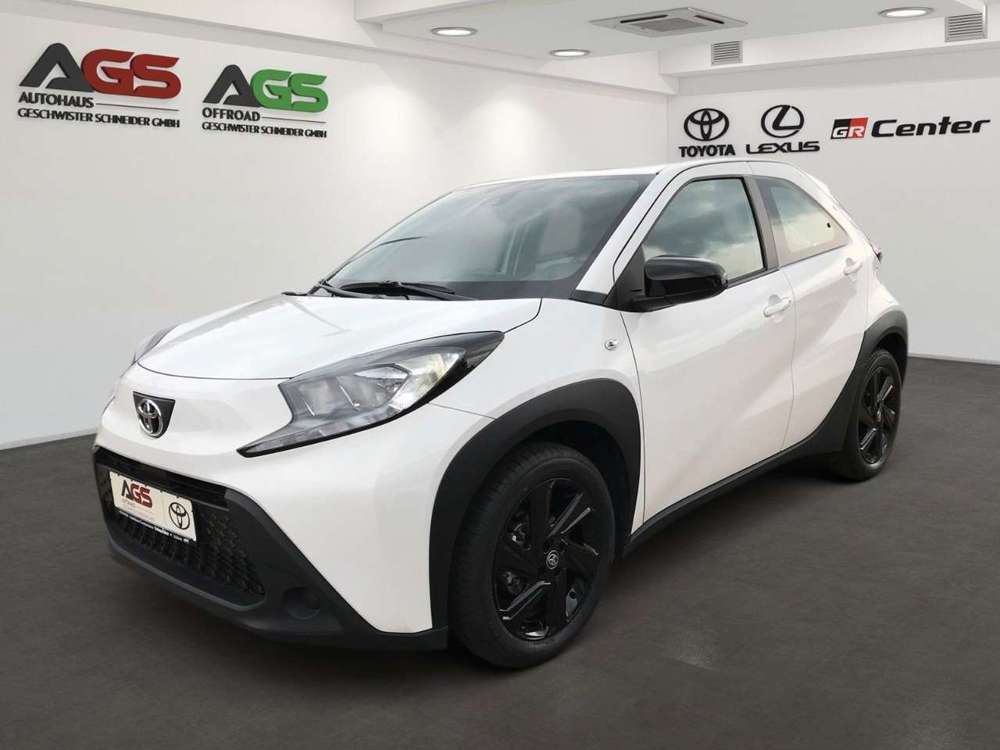 Toyota Others Aygo X  1.0l Play *8-FAch Bereift*
