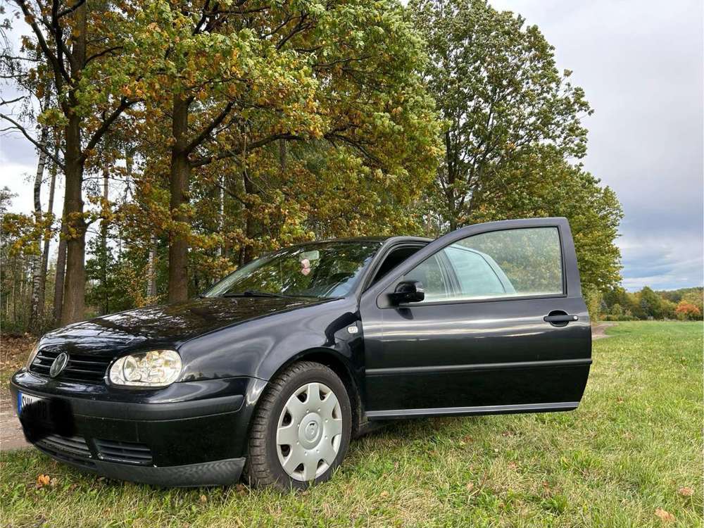 Volkswagen Golf 1.6 Edition AHK, ABS,ESP, Klima