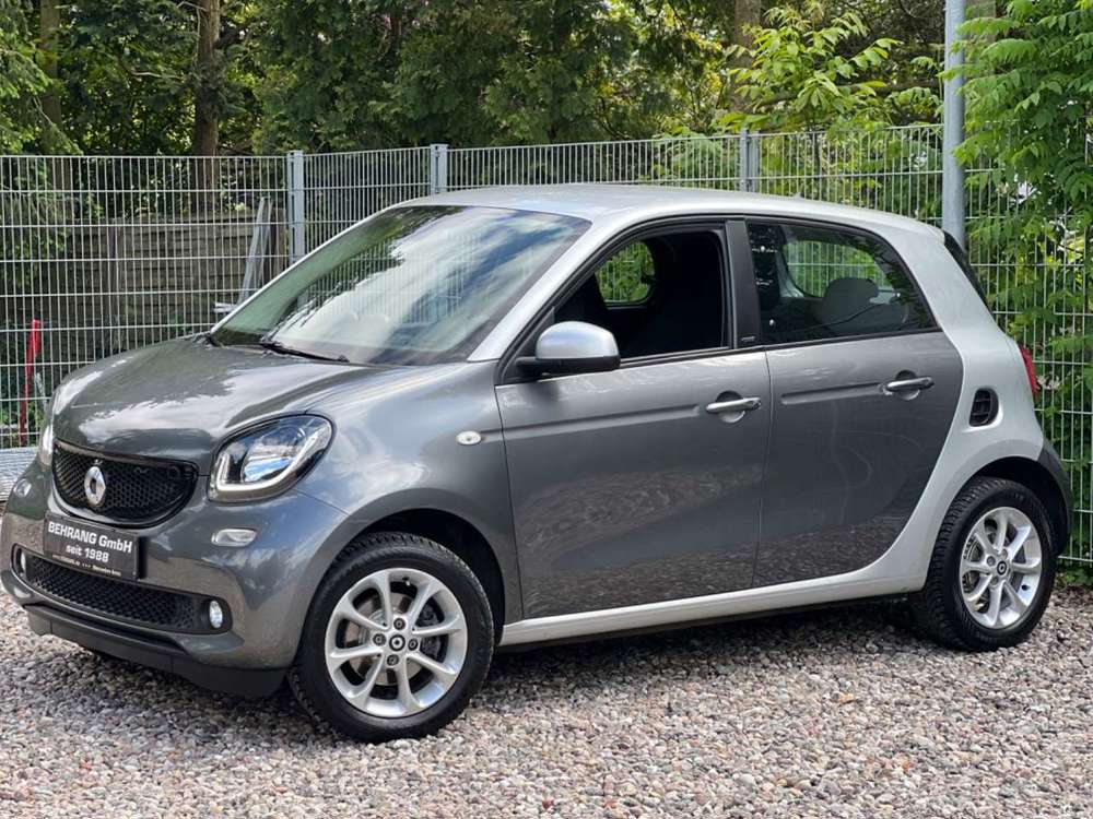 smart forFour 0.9 PASSION*PDC*NAVI*SITZHEIZUNG*90PS*