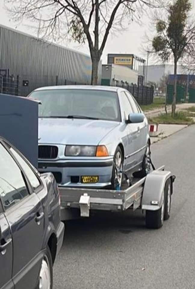 BMW 318 3er 318i