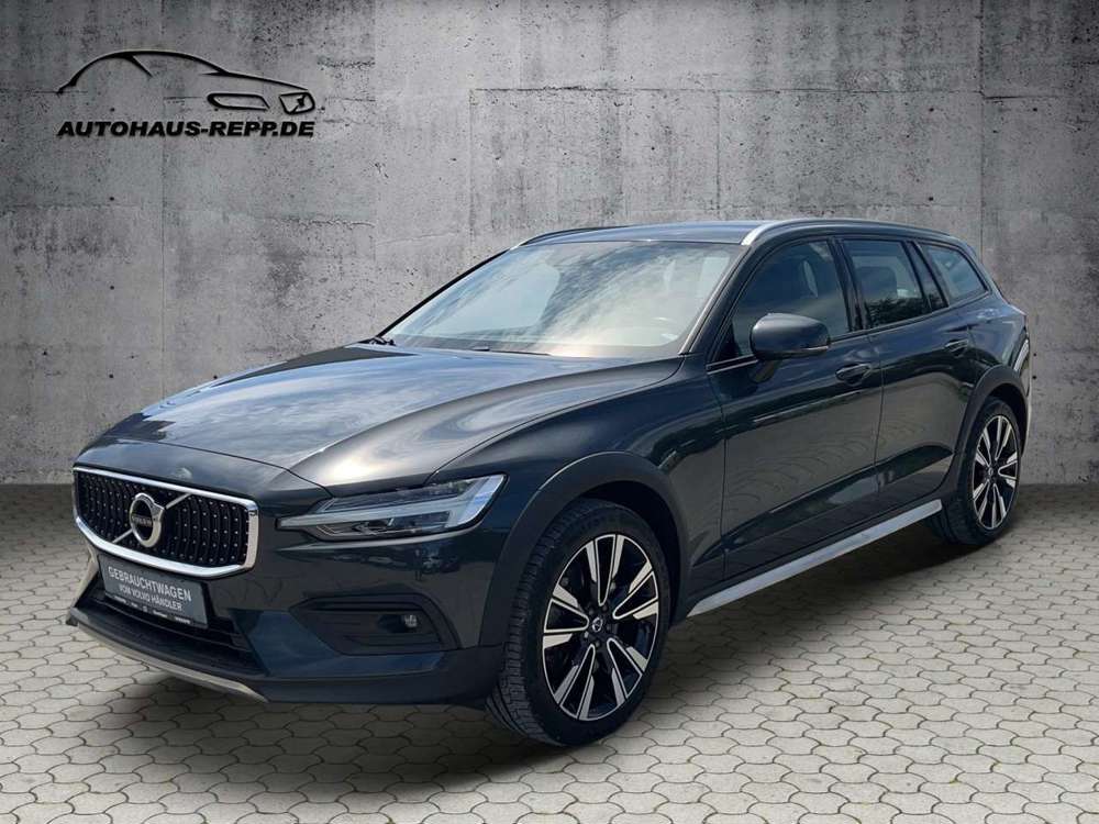 Volvo V60 Cross Country T5 AWD PRO