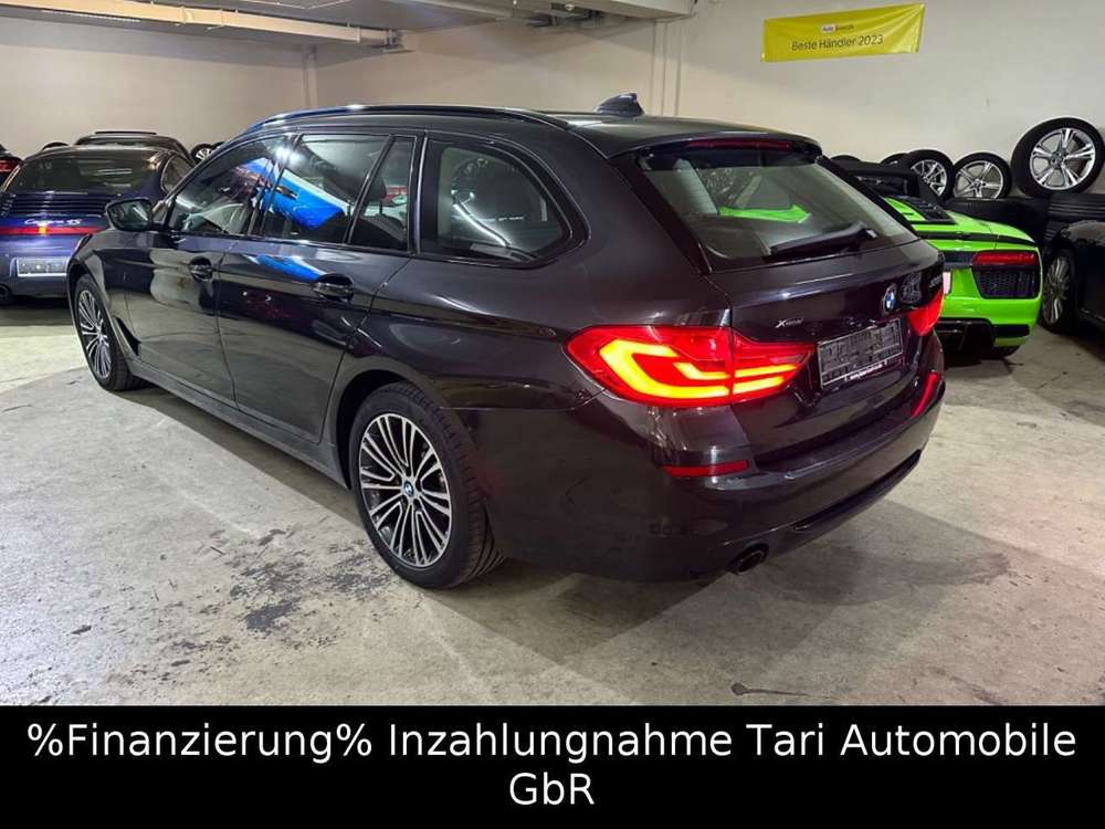 BMW 520 d xDrive Touring Sport Line LED, Head-Up, 18"