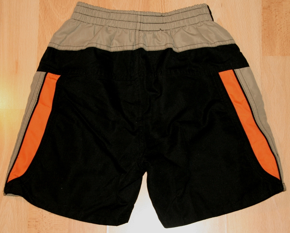 Bade - Shorts - Größe 122 - 128 - Badehose - Bermudas - sportlich