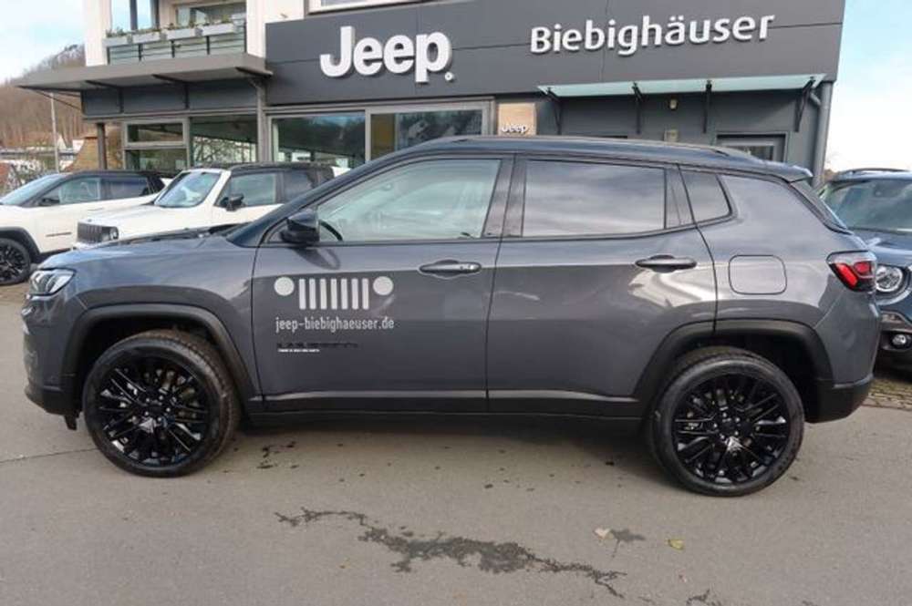 Jeep Compass PHEV Upland + S 4WD