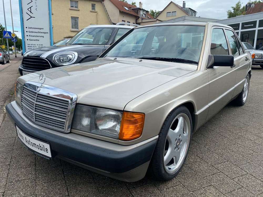 Mercedes-Benz 190 E 2,3 Schiebedach*OLDTIMER
