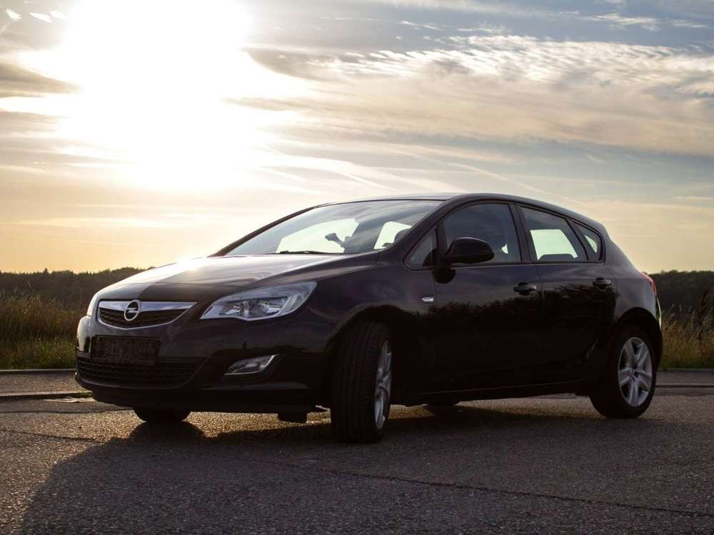 Opel Astra 1.4 Turbo 140PS Edition