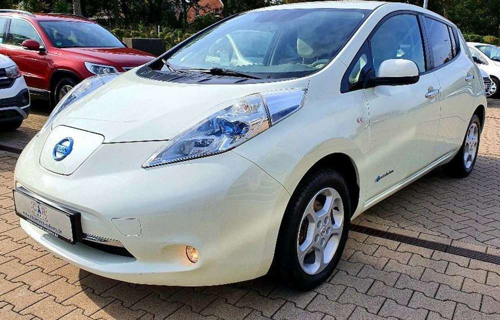 Nissan Leaf Elektro inkl. Batterie Navi LHZ Solar AHK