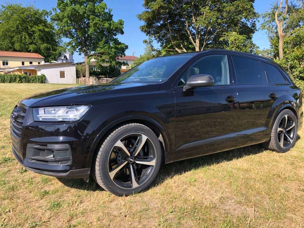 Audi Q7 S line VOLL ! ! ! Carbon/ Panorama/Head-Up