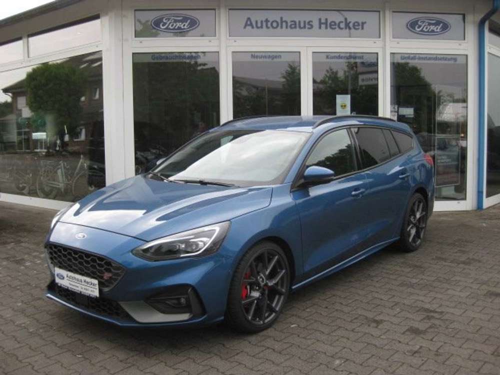 Ford Focus Turnier 2.3 EcoBoost ST+Styling-Paket+ACC+LED+...