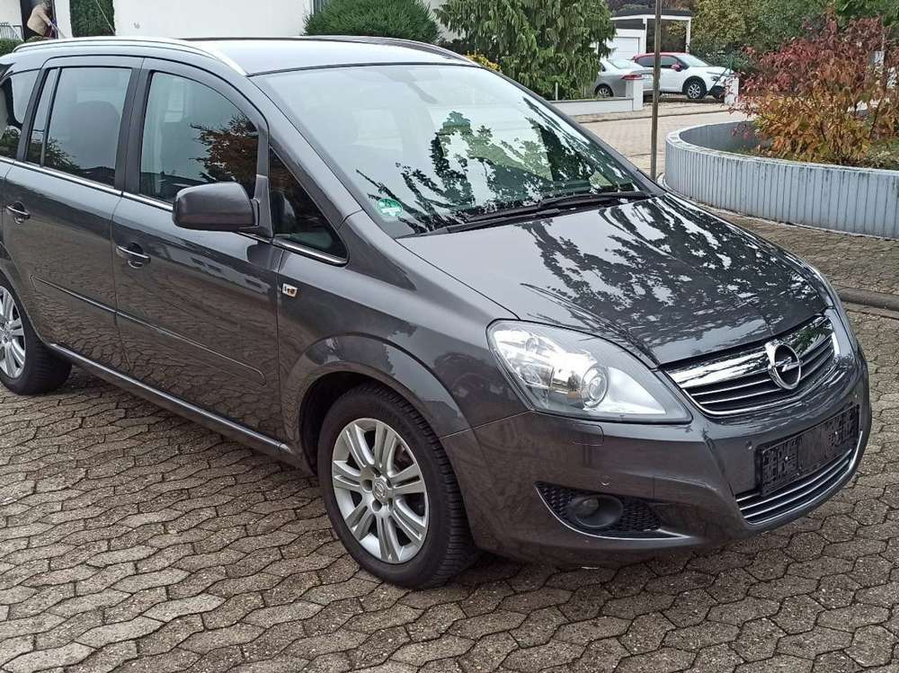 Opel Zafira 1.8 Family Plus