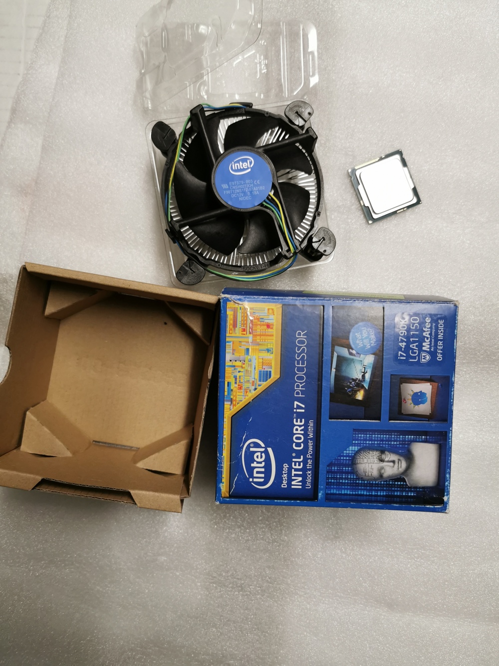 Intel Lüfter + CPU Intel Celeron G1840 - 2x 2.80 GHZ