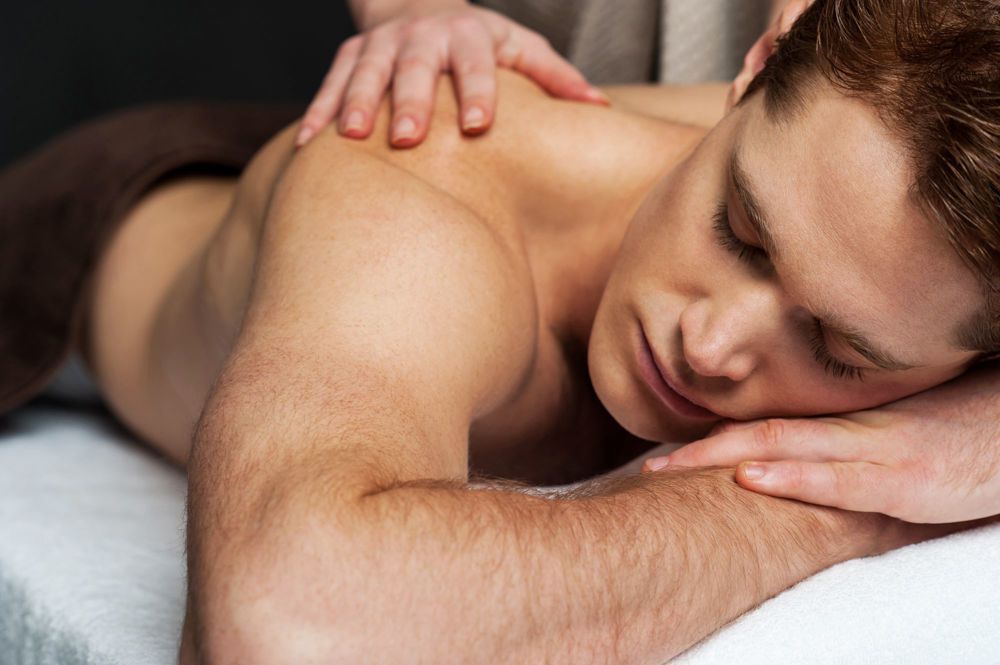 Biete erotische Massage in Stuttgart-Rohr für M und W