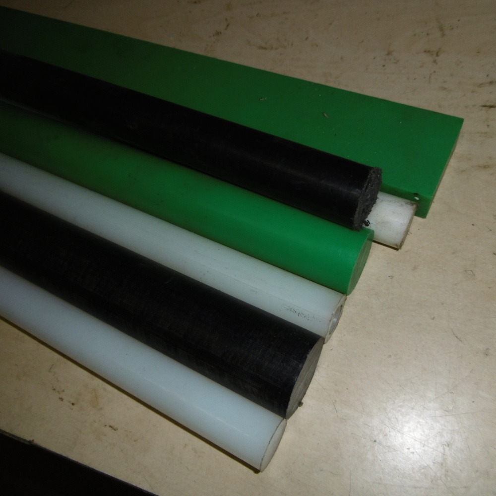 Kunststoffwellen Weiß, Schwarz und Grün - Posten PA6 Wellen