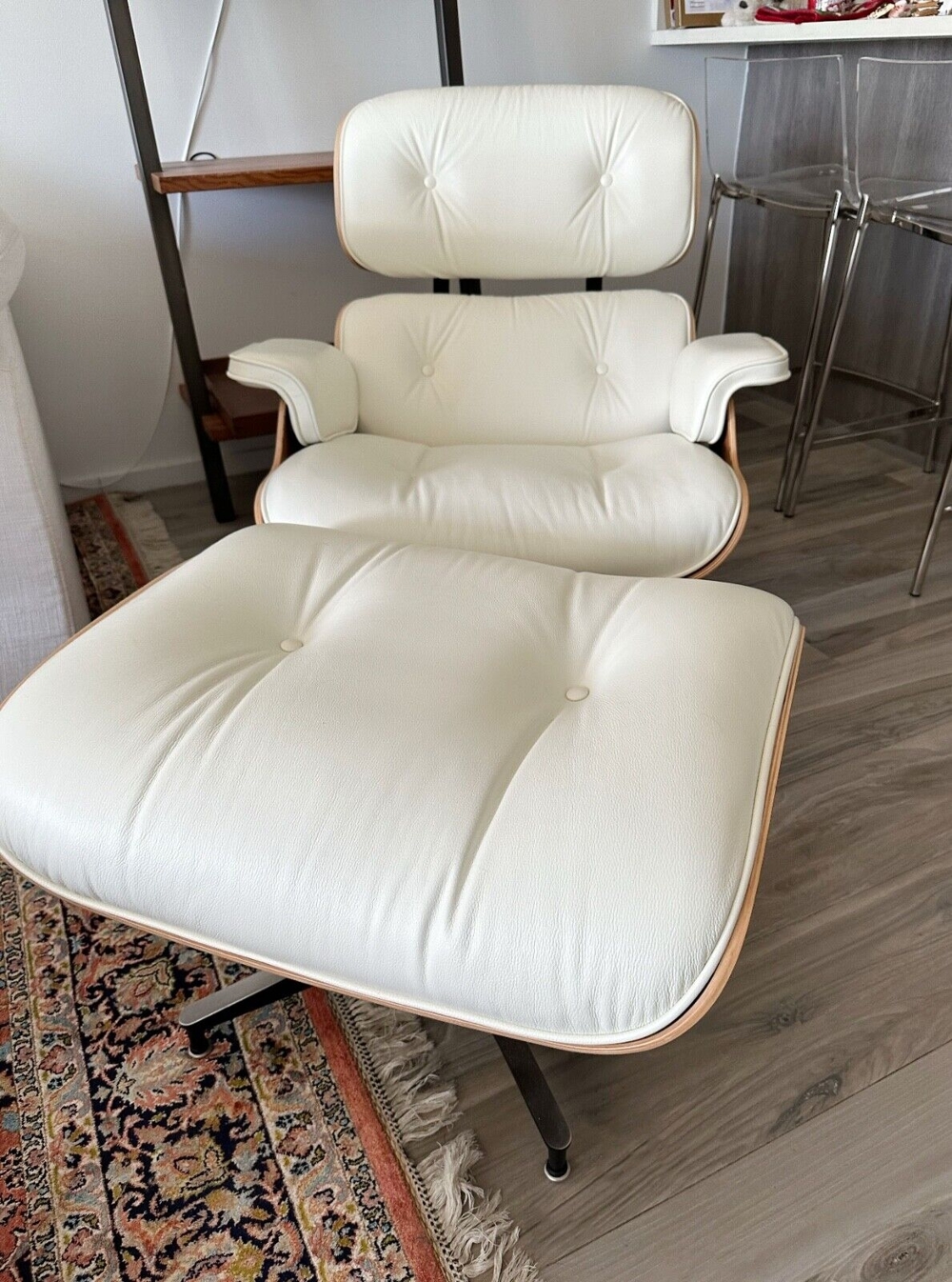 Herman Miller Eames Lounge Chair und Ottoman Set - Ausgezeichneter Zustand