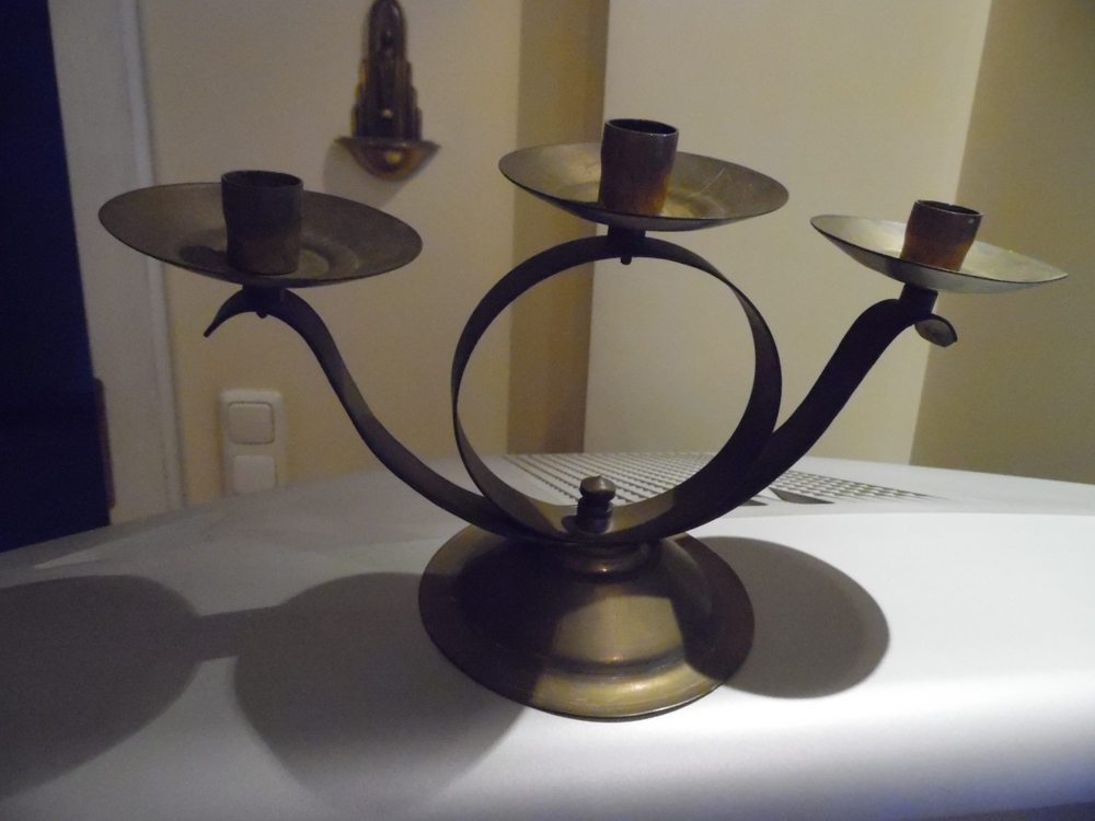 alter antiker Kerzenhalter