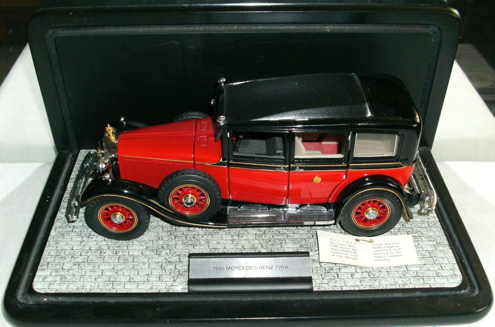  1935 Mercedes-Benz 770 K Franklin Mint Modell inklusive original Franklin Mint Vitrinenbox 1:24