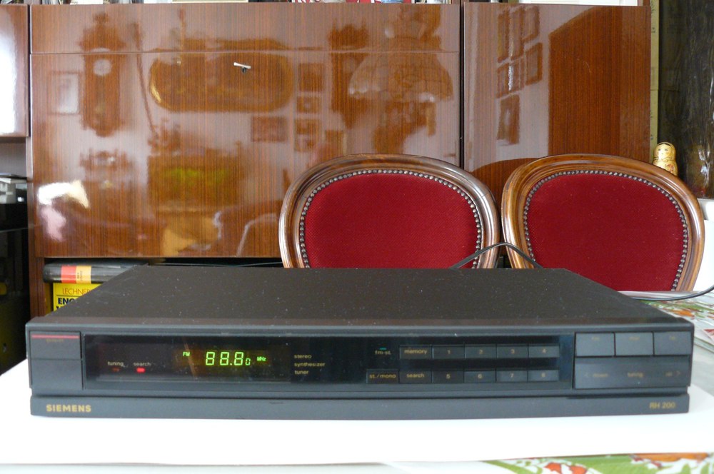 Siemens rh 200 stereo synthesizer tuner