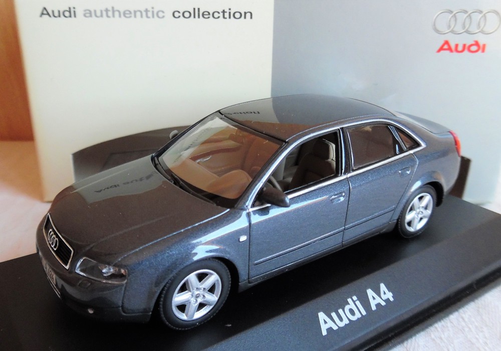  Audi A4 B6 Limousine graumetallic PROMO Modell direkt von Audi Minichamps OVP 1:43