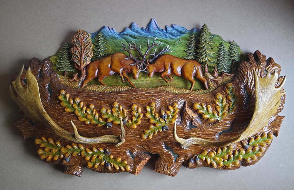 Wandkunst-Dekorationsplatte, Holzschnitzerei, Rothirsch, Holzskulptur, Dekor handgefertigt