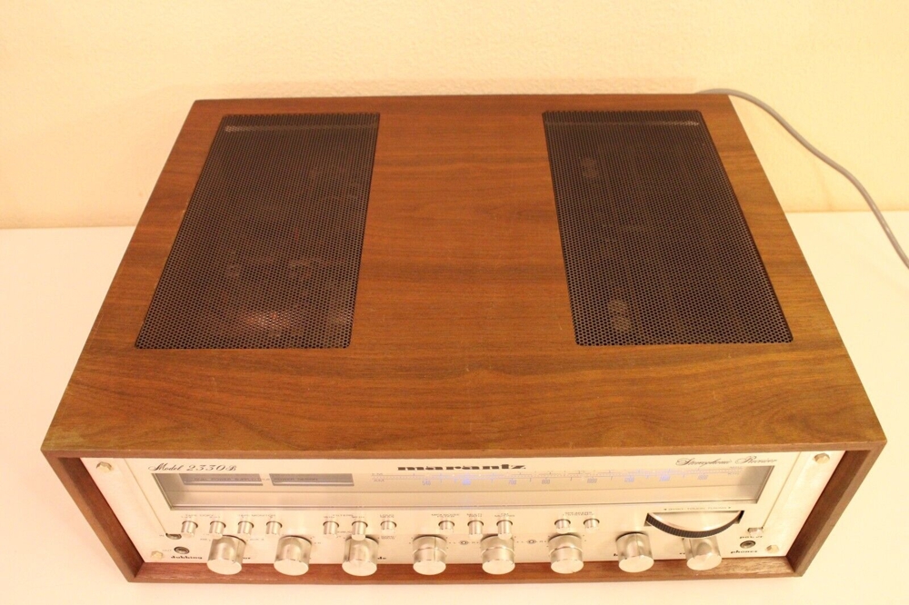 Marantz 2330B Stereophonic Receiver Woodcase