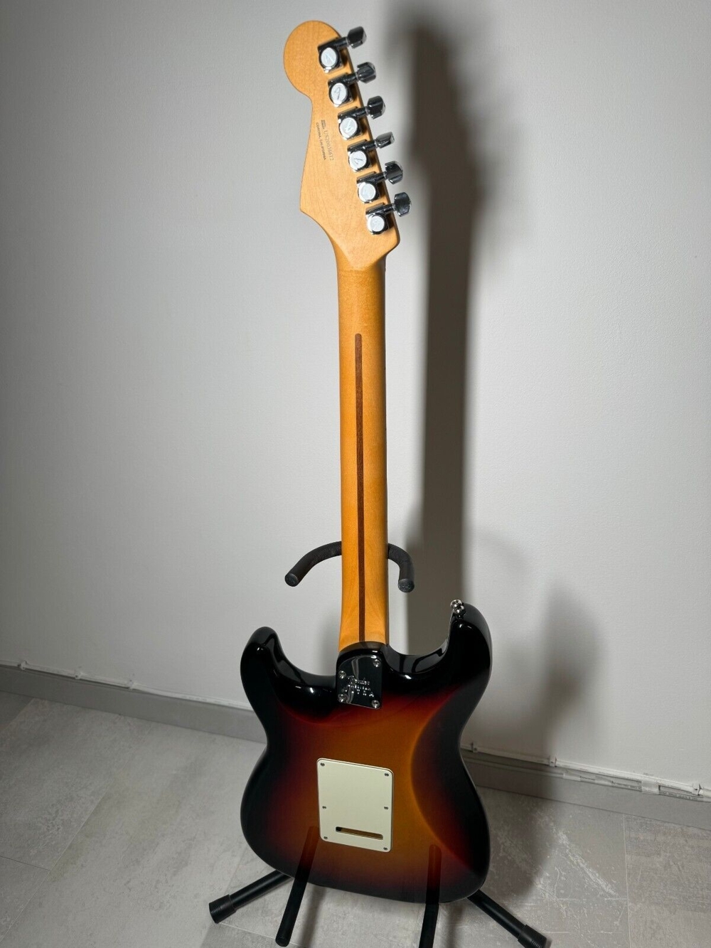 2019 Fender American Ultra Stratocaster Ultraburst MN  Case inklusive