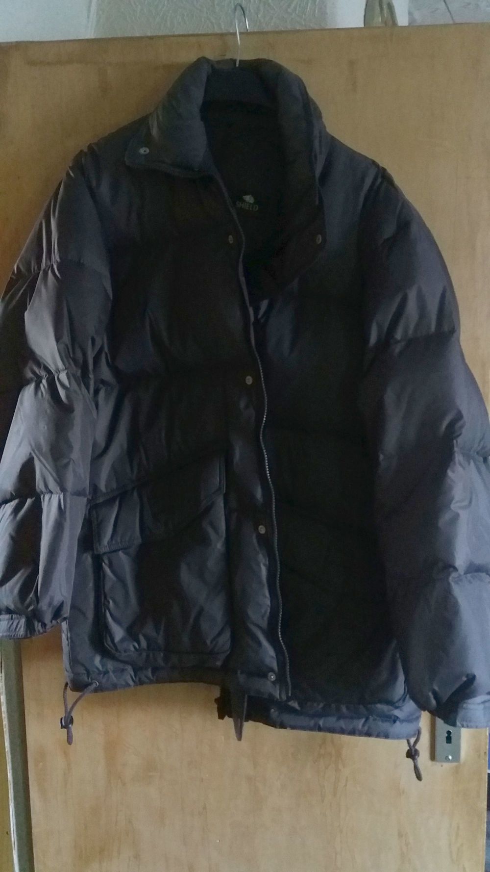 Shield Collection Winterjacke mit Kapuze, Größe M - Neu!