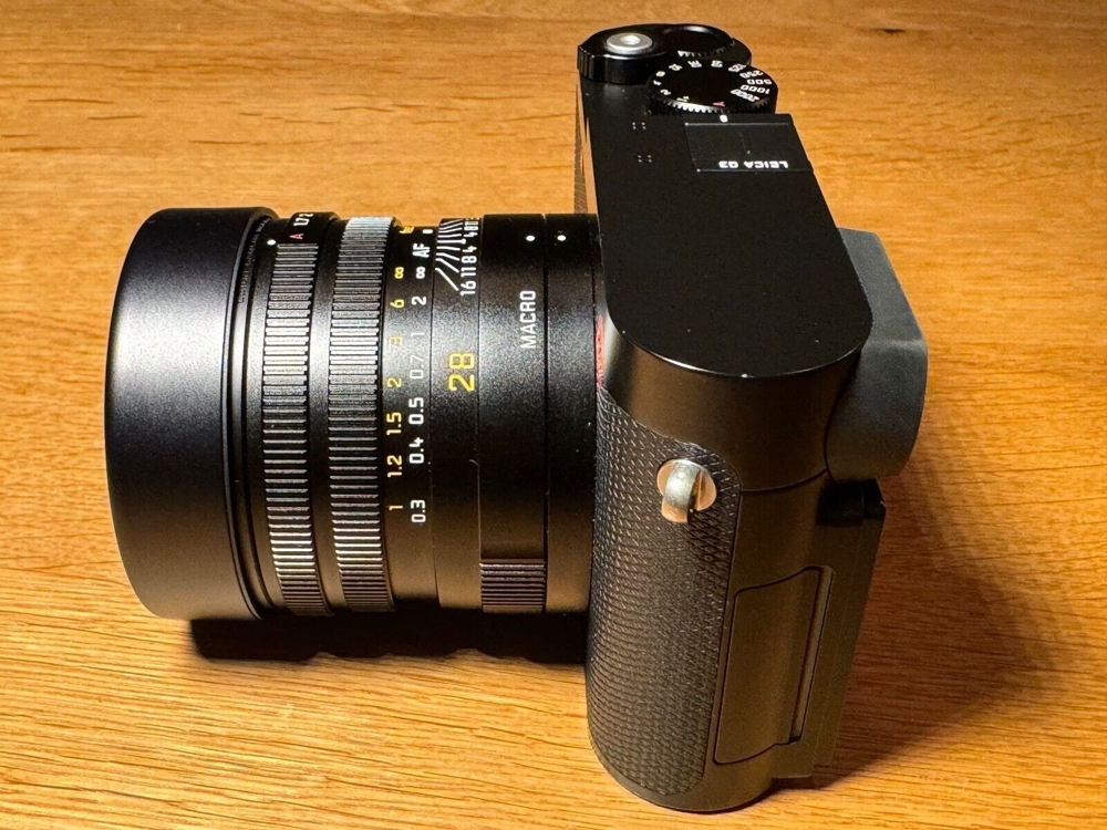 Leica Q3 - Schwarz, 60 MP, zzgl. weitere Akku und Garantie