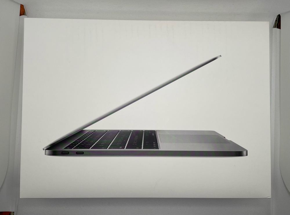 Apple MacBook Pro 13' Model A1708 8GB 256GB Space Gray - wie neu