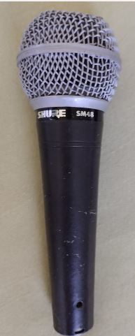 Gesangsmikrofon (Shure SM48)
