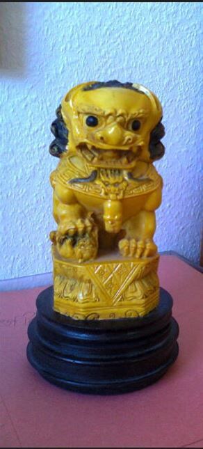 Dekorative ASIA-Löwenfigur