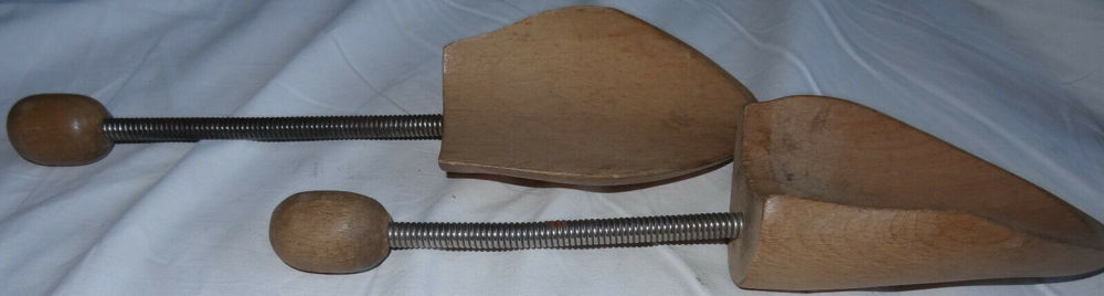 SS3| Schuhspanner Holz Spiralfeder 1x40 1x 39-40 Echtholz benutzt noch gut erhalten Schuhe Spanner