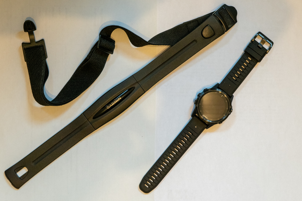 Garmin Fenix 5 Plus (Sportuhr, Fitnesstracker, Smartwatch) - Reduzierter Preis