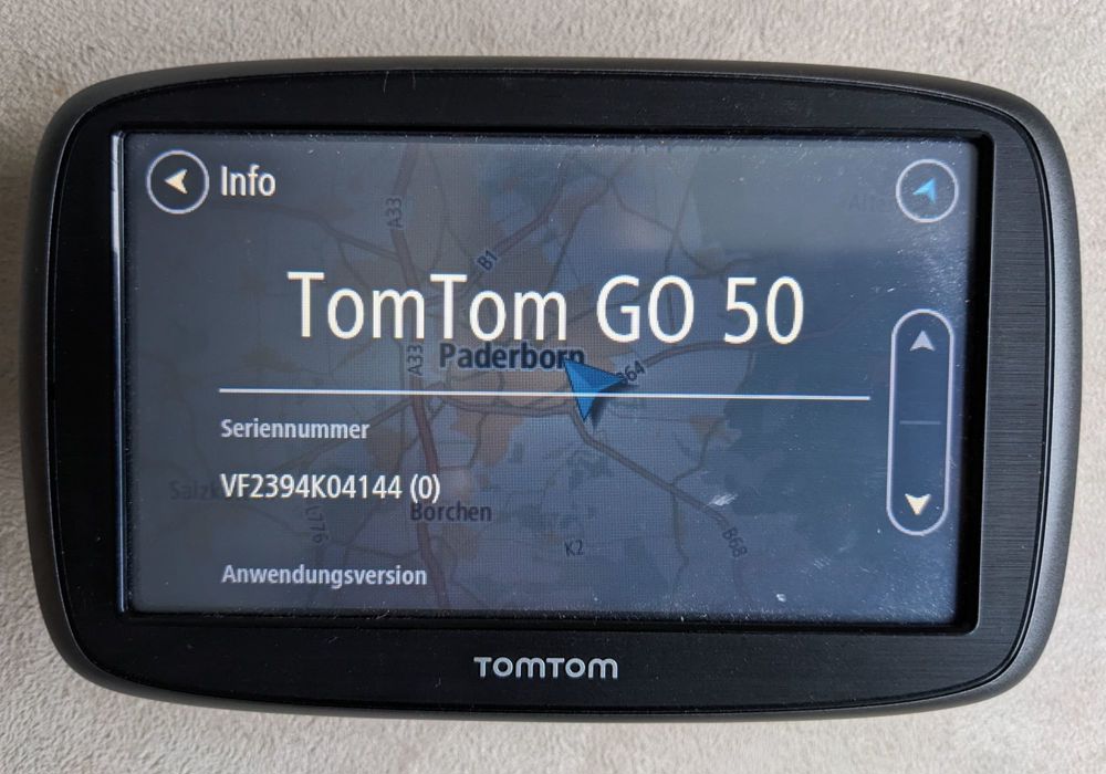 TomTom GO 50   Kfz Navigationsgerät mit 12V Autoanschluss-Kabel mit Europa-Karten