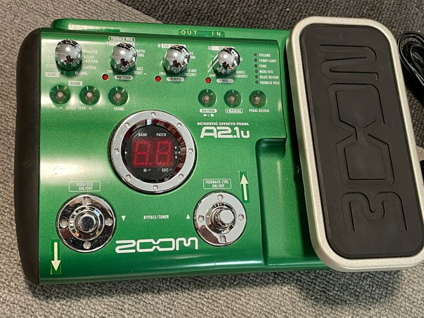 ZOOM A 2.1u   legendäres Effektpedal für Akustikgitarre