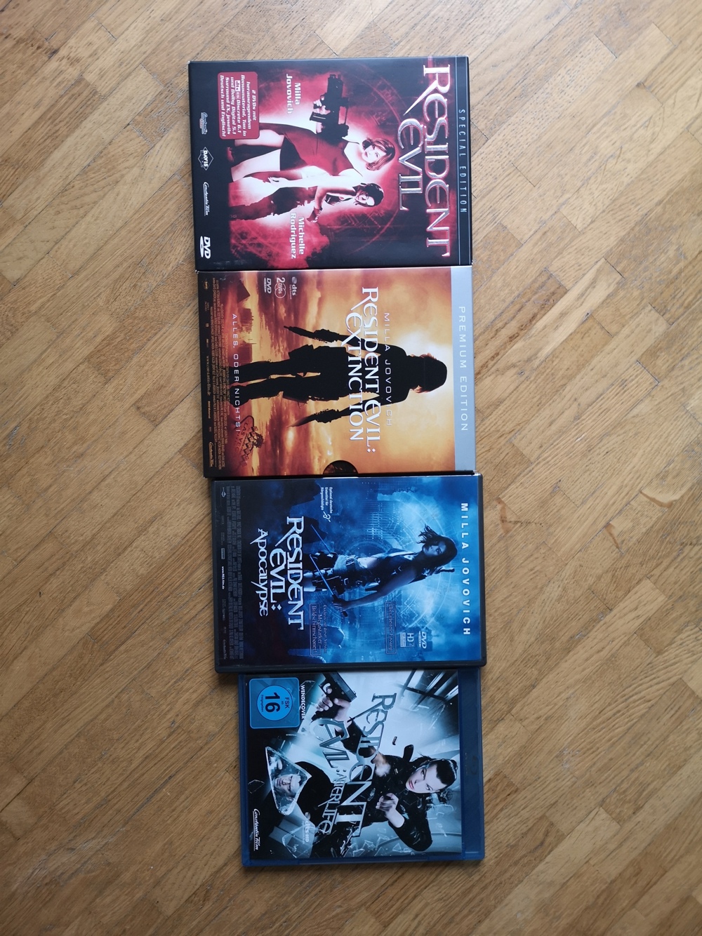 Filmesammlung, mehr als 35 Filme auf DVD und Blu-ray, Tribute von Panem, American Pie, Resident Evil