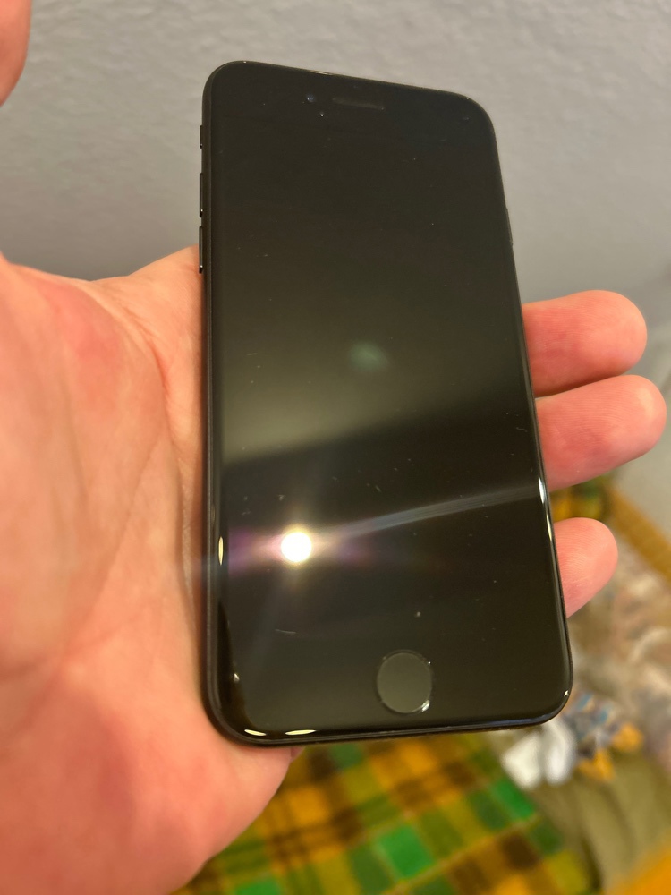Apple iPhone 7 | Black | 32GB 